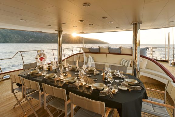 Lady Gita aft dining sunset