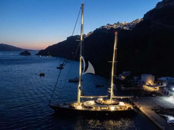 Image of VICTORIA A yacht #24
