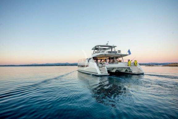 Image of D2 yacht #2