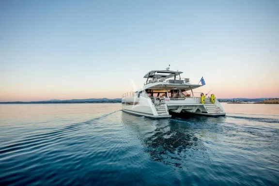 Image of D2 yacht #2