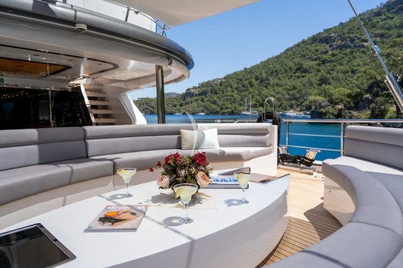 Image of Long Island yacht #9