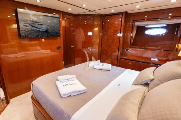 Image of PAREAKI yacht #20