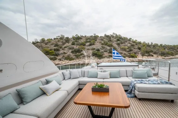 Image of PAREAKI II yacht #27