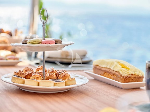 Dining details