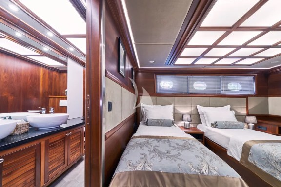 Lady Gita Convertible cabin No 4,5