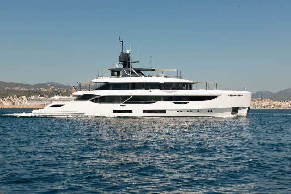 Image of How Much Is Enough yacht #3