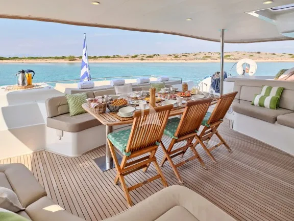 Aft seating area