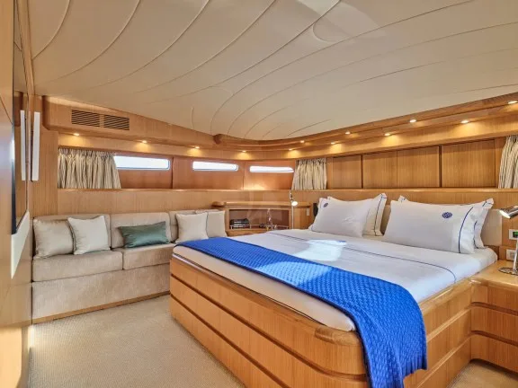VIP Cabin main Deck