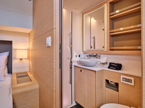 Image of ARIVA yacht #37