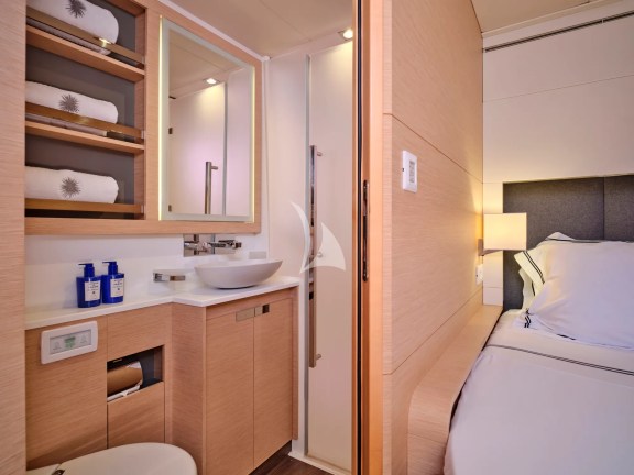 Image of SERENISSIMA yacht #39