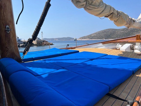 Image of Aphrodite yacht #48