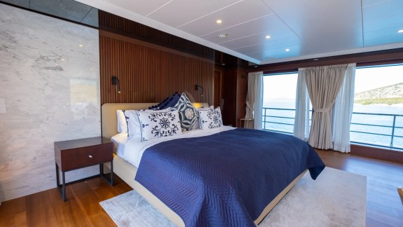 Image of OCEAN BREEZE yacht #19