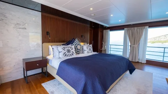 Image of OCEAN BREEZE yacht #19