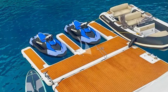 2 Sea Doo Spark, 1 Williams Dieseljet, Floating Platforms