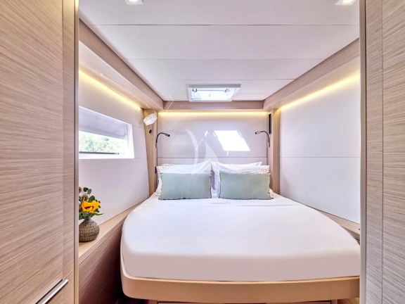 Double cabin