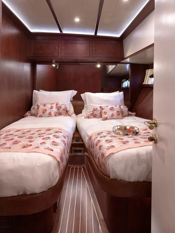 Twin Cabin