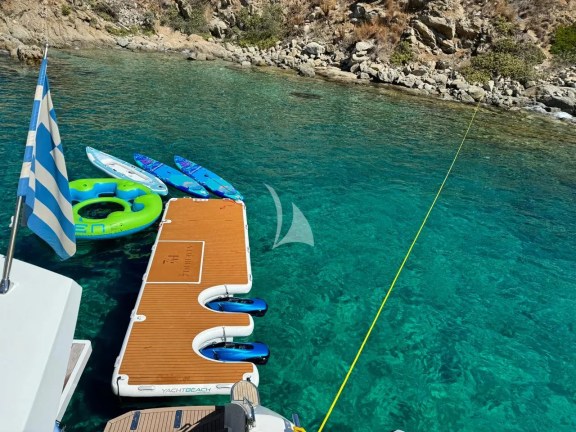 Image of 7th Heaven yacht #23