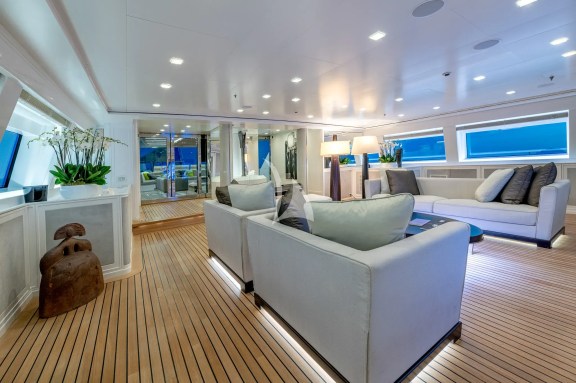 Main deck salon