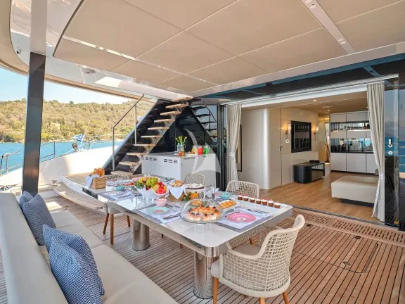Aft dining area
