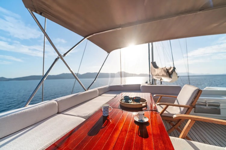 Flybridge
