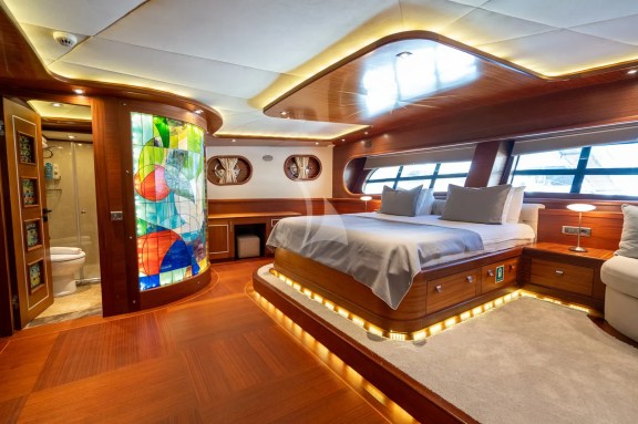 Image of La Bella Vita yacht #24