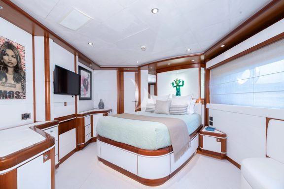 VIP Cabin 1