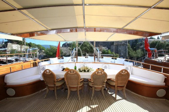 Aft Deck Dining