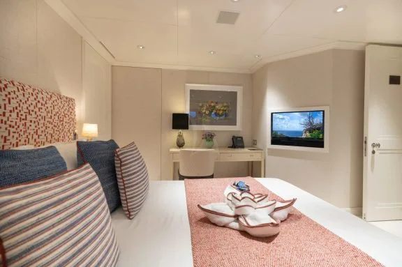 Winter double cabin