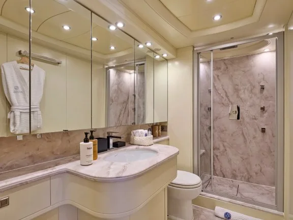 VIP Bathroom Main Deck