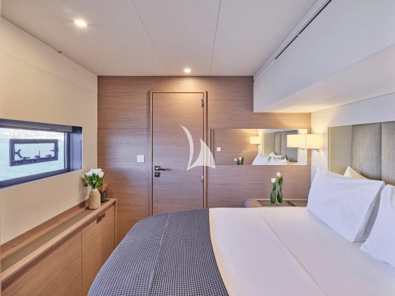 Guest cabin