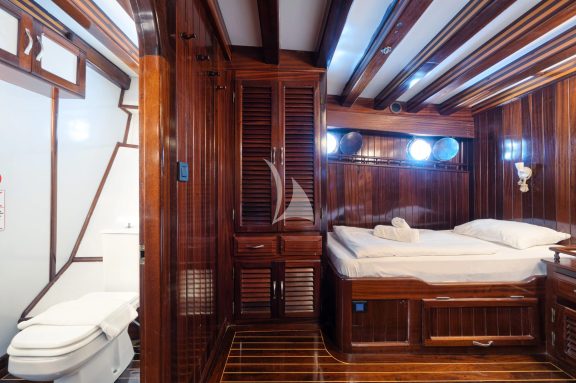 Image of THALASSA yacht #12