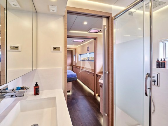 Master bathroom shower stall