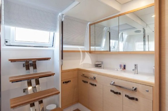 Image of CUTE LITTLE CAT yacht #23