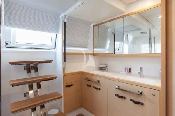 Image of CUTE LITTLE CAT yacht #23