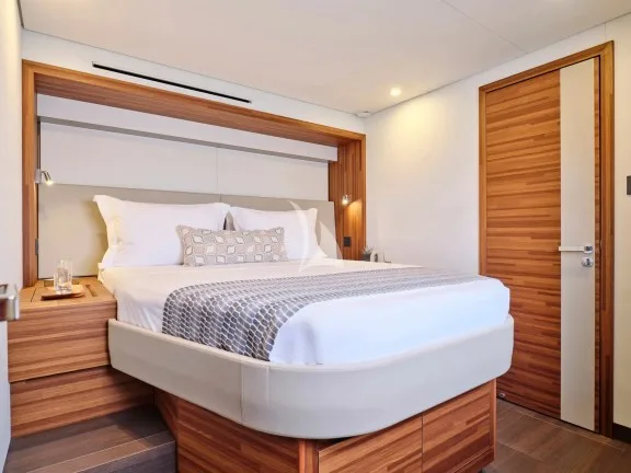 Guest cabin