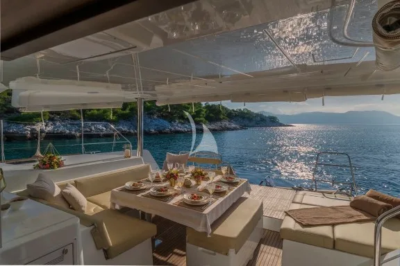 Aft deck table set