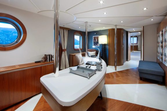MASTER OFFICE AND CONVERTIBLE DOUBLE