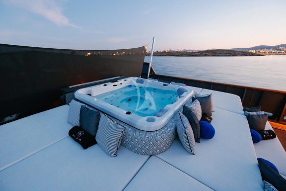 Jacuzzi