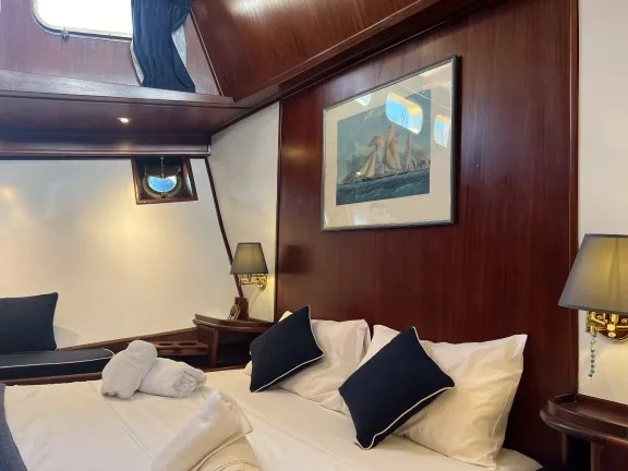 Image of Aphrodite yacht #36