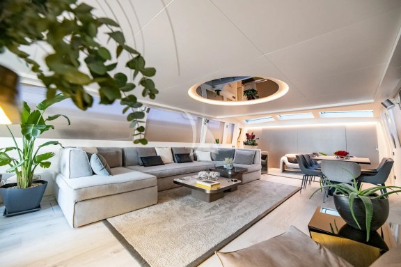 Image of EVA yacht #3