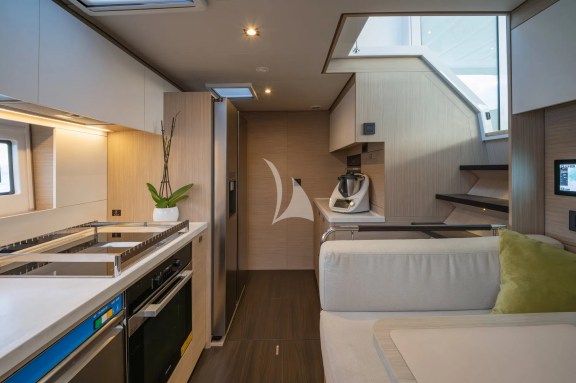 Image of LADY M yacht #11