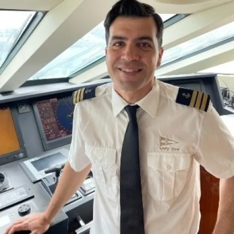 Crew of LADY DEE|DIMITRIS KAPGIANNIS — Mate