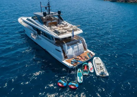 Image of Dinaia yacht #5