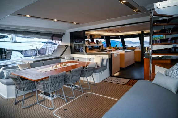 Image of 7th Heaven yacht #3
