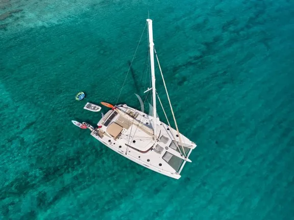 World's End Anchored