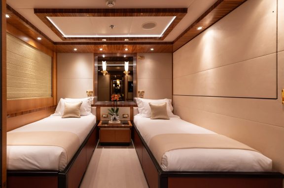 Twin cabin