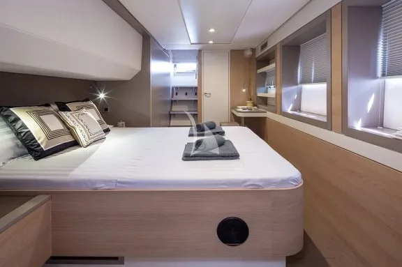 Image of LICENSE TO CHILL yacht #10