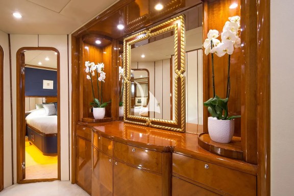 Image of DREAM B yacht #18