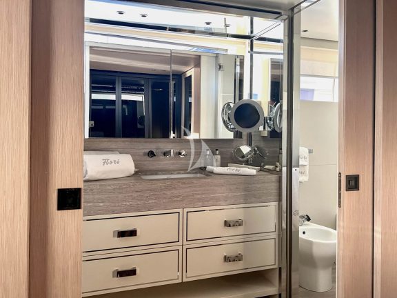 Master Cabin en-suite