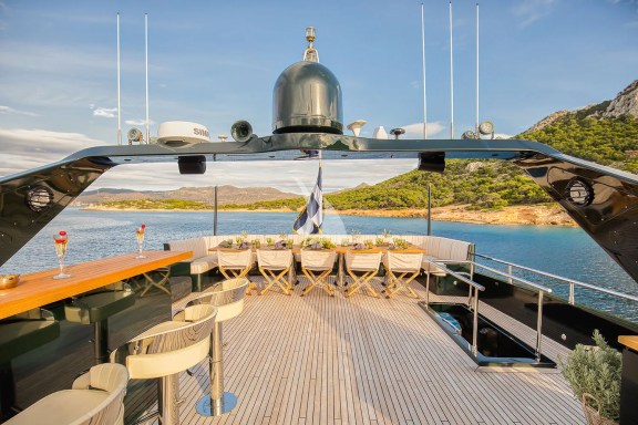 Image of CAN’T REMEMBER yacht #37